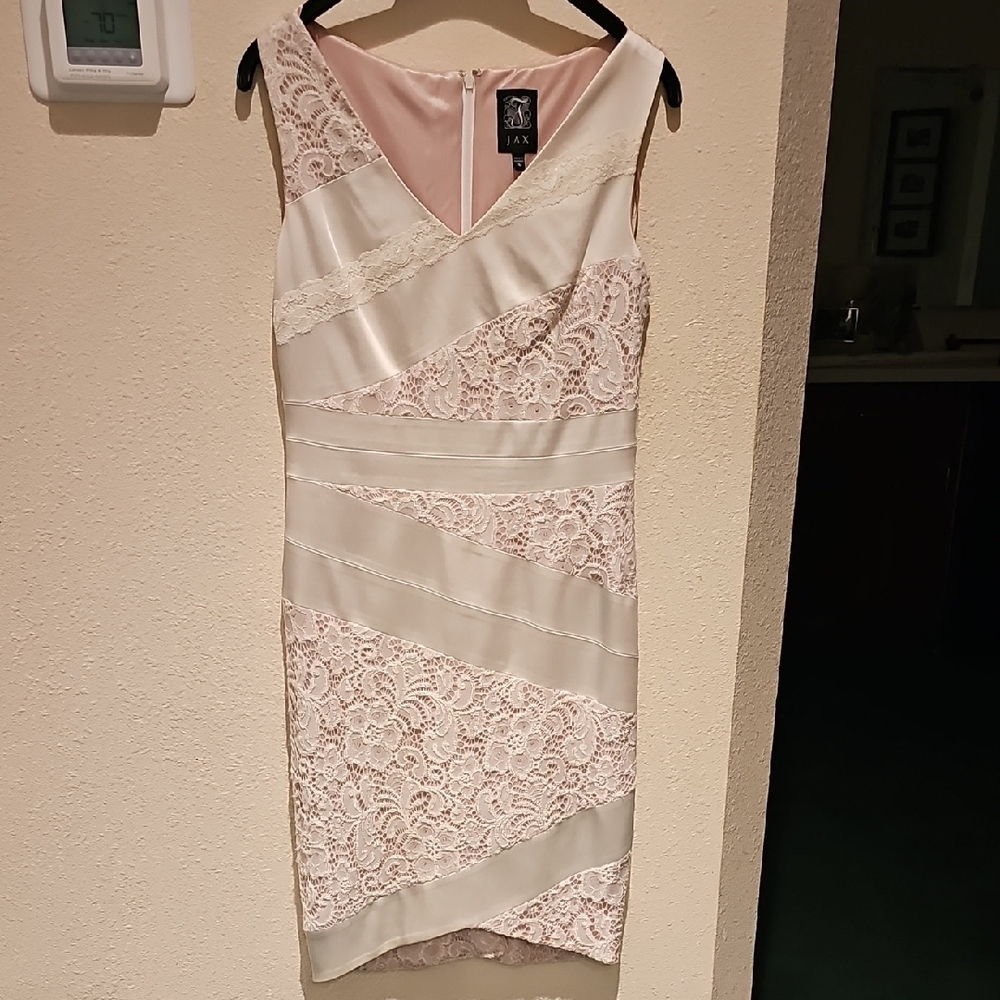 Jax CreamBlush V-Neck Sleeveless. ALTERED FROM WAIST DOWN! Ptp17 Some Fraying